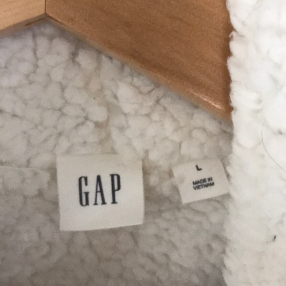 Gap Coat - image 2